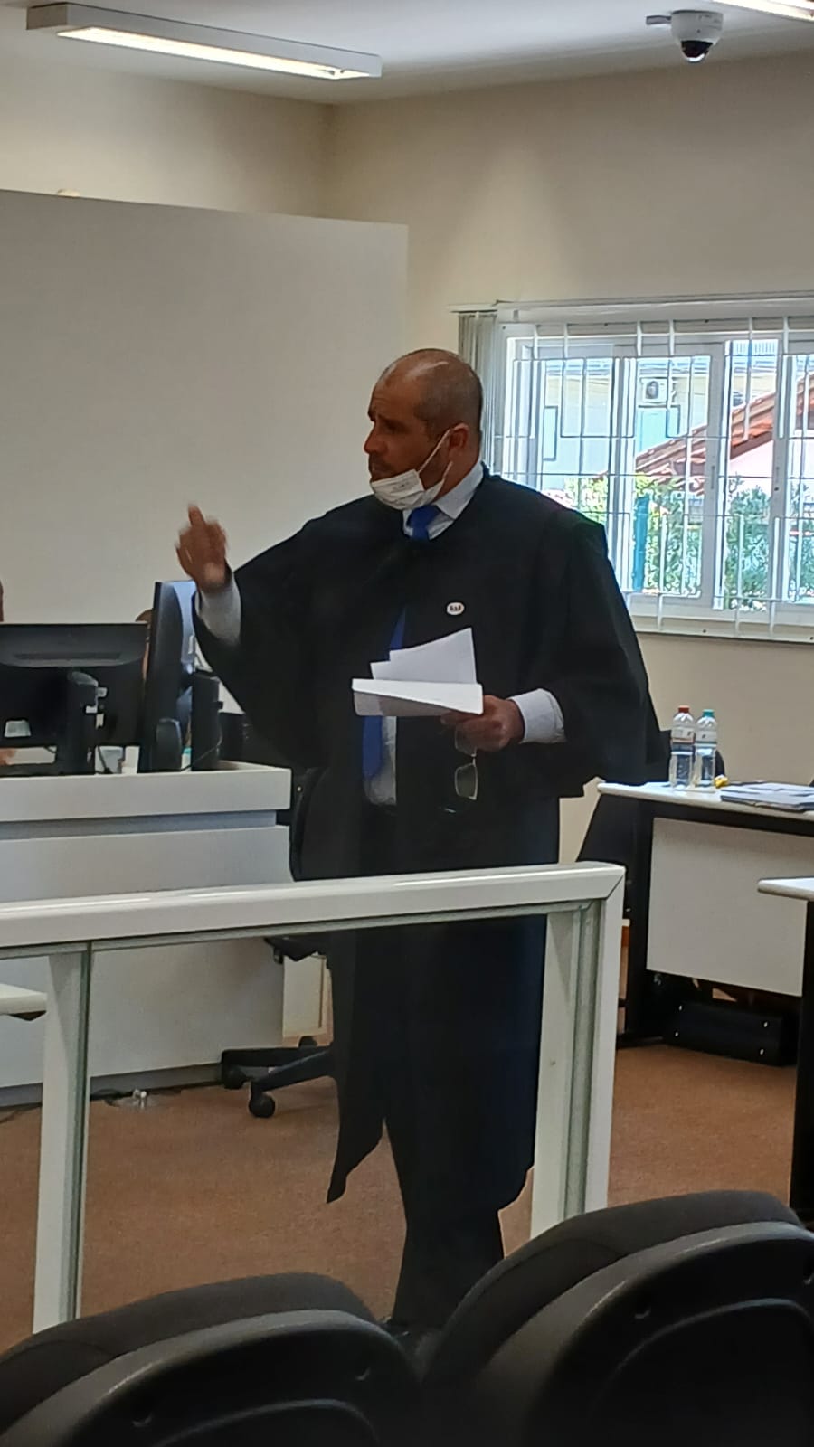 Dr. André Pinto Dalcarobo em atuação no tribunal